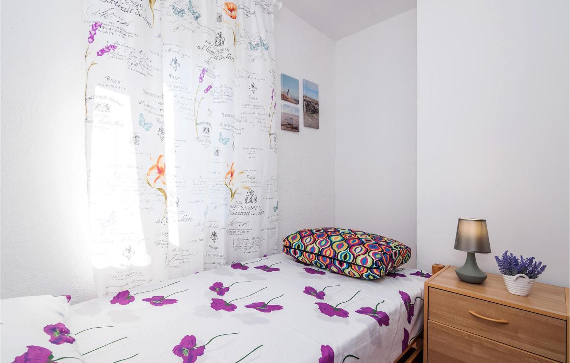 Nice Apartment In Vinjerac With Kitchen Extérieur photo